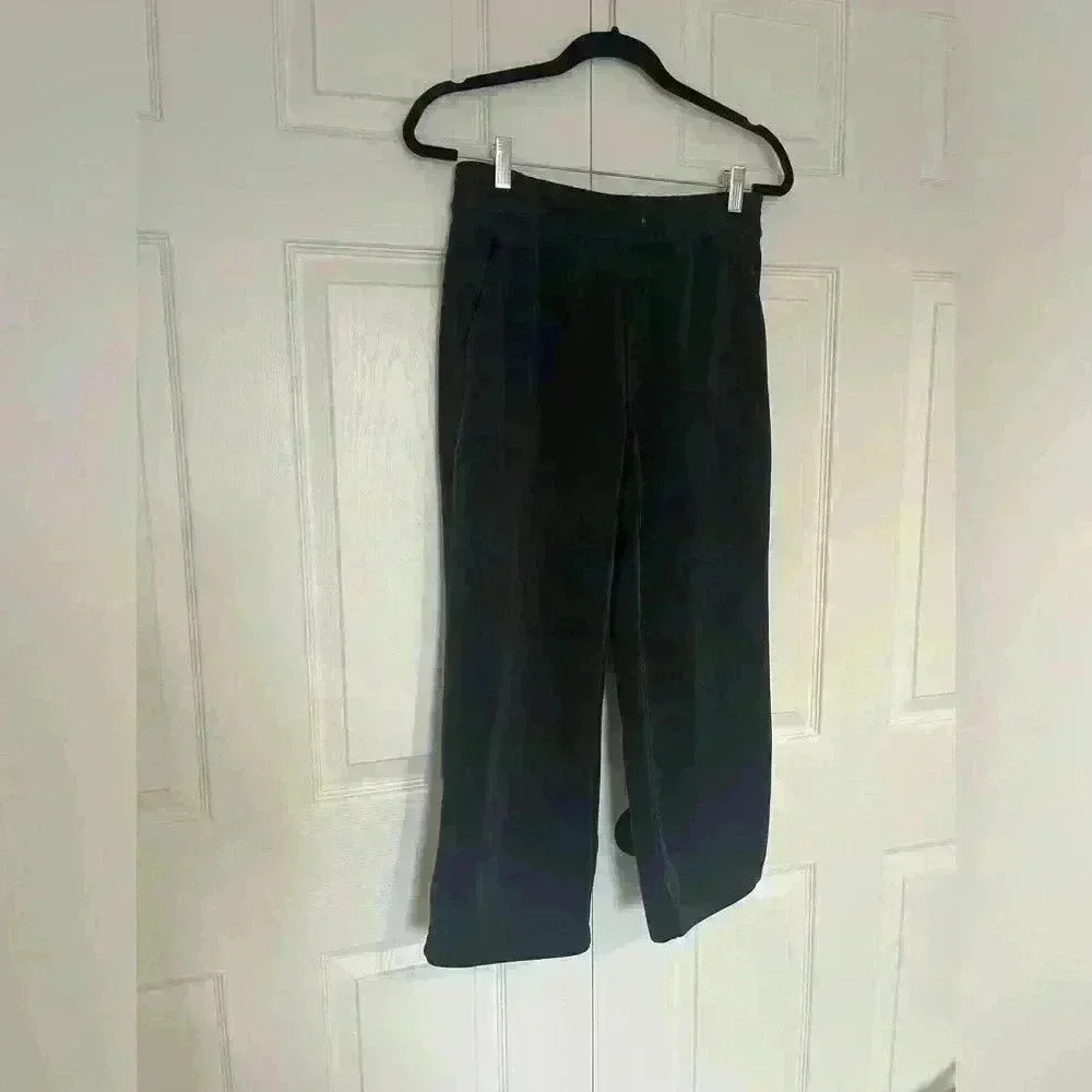 Softstreme High-Rise Straight-Leg Cropped Pant size 6 black - Picture 2 of 4